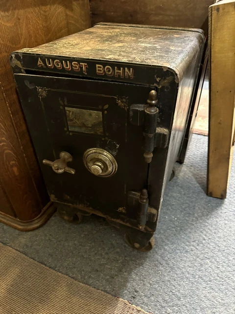 Vintage Vulcan Jewelers Safe W Combination