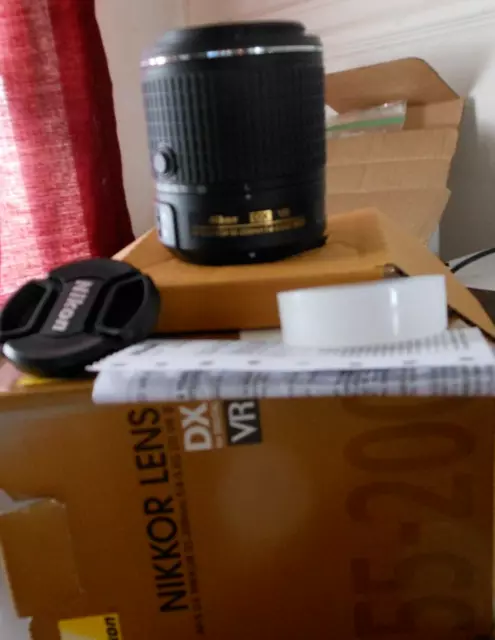 (Open Box) Nikon AF-S DX Zoom-NIKKOR 55-200mm f/4-5.6G ED F-Mount Lens