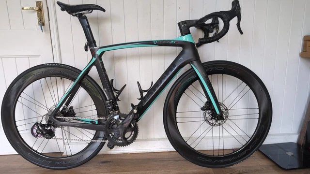 Bianchi oltre xr4 super record eps hotsell