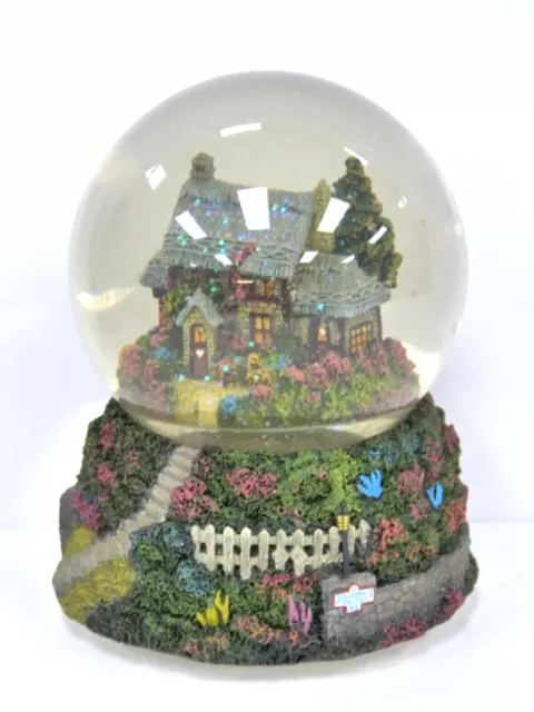 Globo neve musicale di Thomas Kinkade - Jullianne's Cottage - Altezza 18 cm G276 Z5