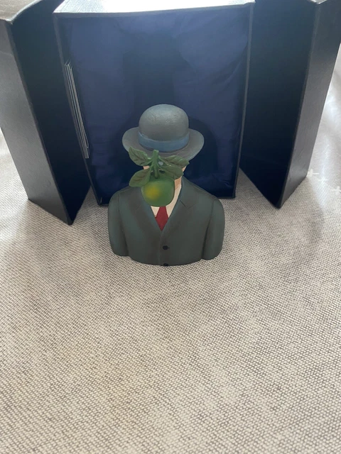 Figurine magritte