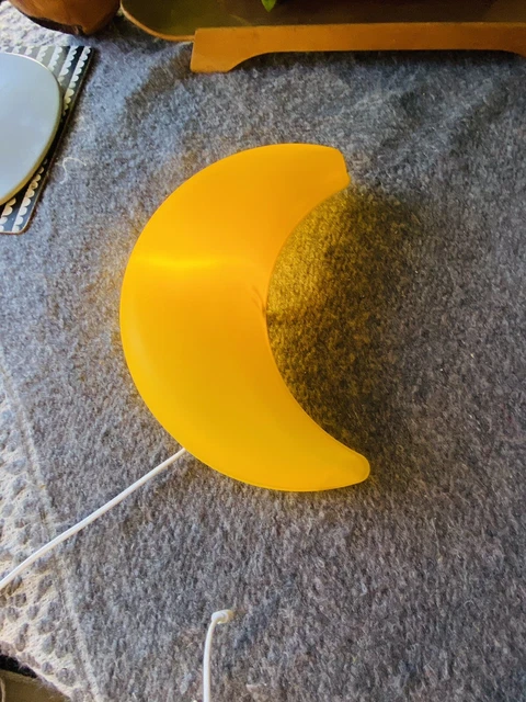 Lampada da parete Ikea Smila Mane Luna Gialla Bambini Luce Notturna Anna Eferlund