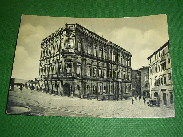 Cartolina Perugia - Palazzo Galenga - Università degli Stranieri 1952.