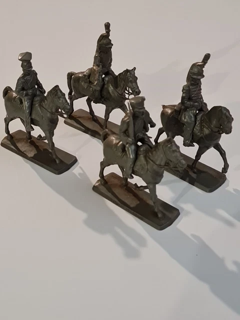 Mokarex : 20 chevaux et 18 cavaliers empire, etc. – Aux Bons Enfants