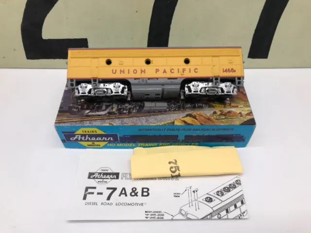 Athearn Ho Scale Union Pacific F7B Dummy Locomotive Unassembled NOS