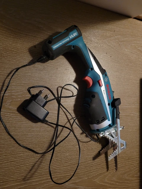 Bosch KEO Akku-Gartensäge Astsäge Astschere 10,8V inkl Akku 150 mm Sägeblatt