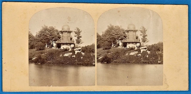 early stereoview photo stereo Empereur kiosk bois de Boulogne Paris France 1858