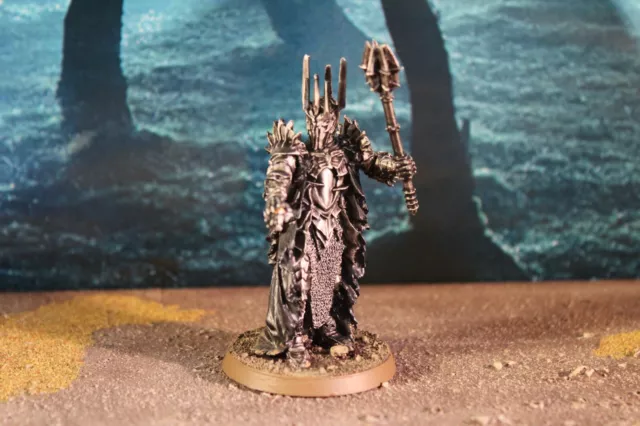 Lord of the Rings Sauron in Metal fully painted by Games Workshop