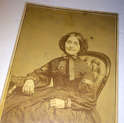 Antique Victorian American Old Fashion Woman Mrs. Evarts! Connecticut CDV Photo!
