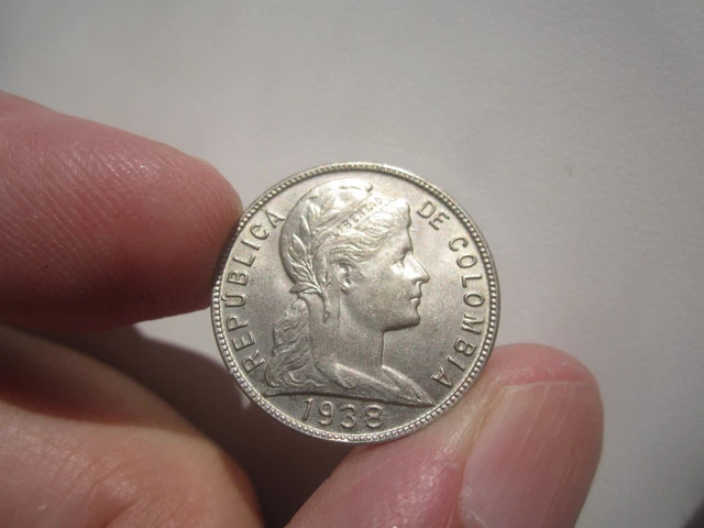 High Grade 1938 Colombia 5 Centavos
