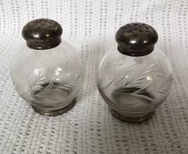 Vintage Frank M. Whiting Sterling & Etched Glass Salt & Pepper Shakers #899