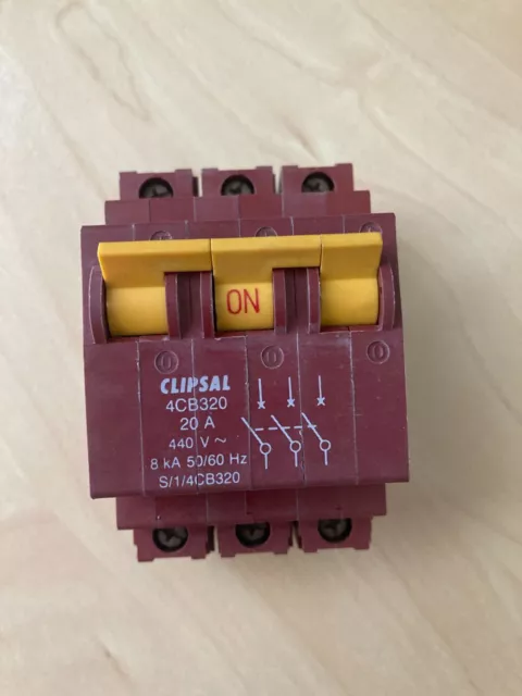 CLIPSAL Miniature Circuit Breaker 4CB320 Triple Pole 140V 20A 8KA