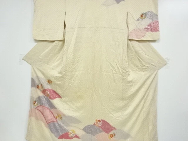 42539# Japanese Kimono / Antique Kimono / Shibori / Embroidery / Flower Roundel
