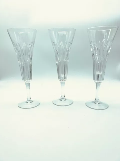Ensemble de 3 flutes verres de champagne en cristal saint louis baccarat ?