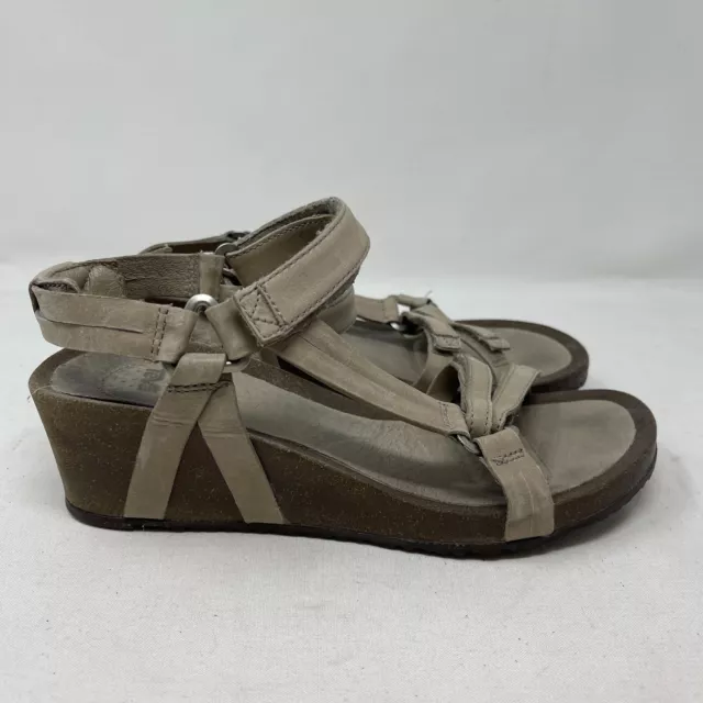 Teva women's w hotsell ysidro universal wedge sandal