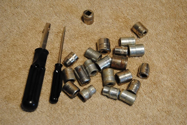 21 Vintage 1/4" Drive SAE Sockets Marked USA with Driver and Screwdriver