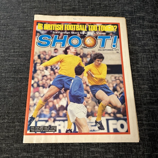 SHOOT MAGAZINE 25 Sep 1971 Bobby Moore Mike Doyle Jon Sammels Terry shoot-magazine-25-sep-1971-bobby-moore-mike-doyle-jon-sammels-terry