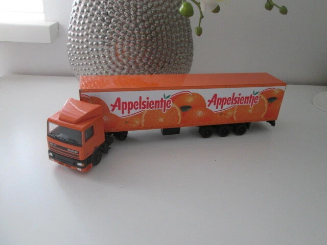 Modèle Réduit DAF 3600 Space Cab 1982 - Échelle 1/18, Métal