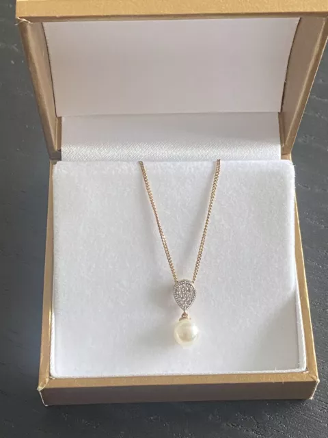 9ct gold diamond Drop Pearl Necklace