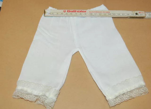 Alte Unterhose Puppenhose für  Puppe - Gesamtlänge ca. 21 cm mit Spitze