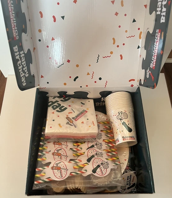 BUNNINGS WAREHOUSE KIDS Party Pack For 10 Kids New In Box 2 39.95