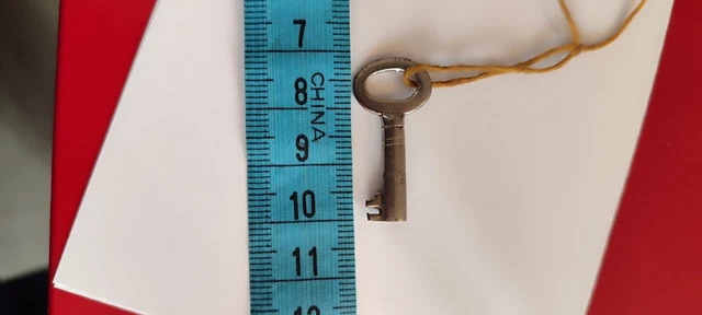 Petite Clé Ancienne De Coffre Ou Jouet N°7 - Objet Vintage, Sans Marque, Occasion