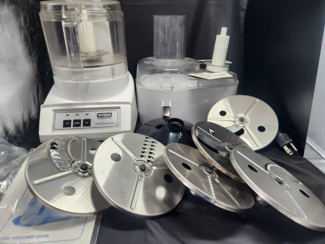 https://www.picclickimg.com/8wYAAOSwP0dlQ9fL/Waring-Commercial-Food-Processor-With-Continuous-Feed-Bowl.webp