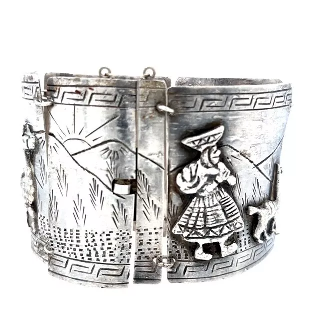 Peruvian Aztec Sterling Silver 925 Bracelet Llama With Safety Clasp - 79.2 Grams