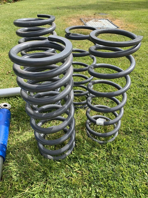 LAND ROVER DEFENDER 300tdi 2” Lift Terrafirma spring Set £51.00 ...