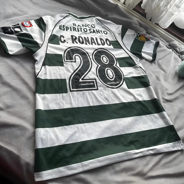 RETRO CRISTIANO RONALDO Sporting CP 2002 Shirt - Football Jersey £31.94 ...
