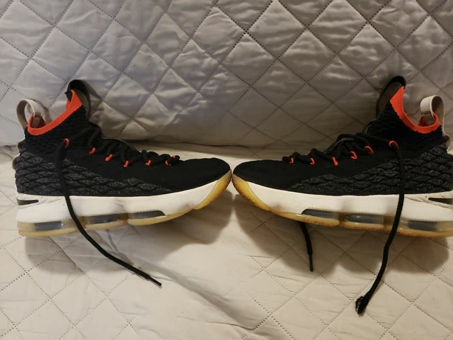 Lebron 15 crimson hotsell
