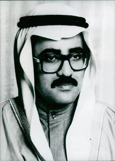 Kuwaiti Politicians: SHEIKH ALI KHALIFA AL-ATHB... - Vintage Photograph 4977257