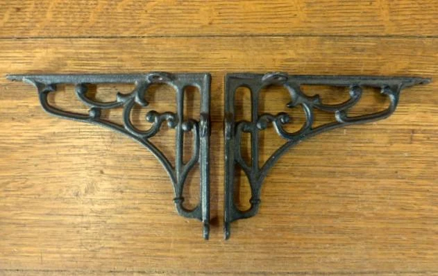 2 MEDIUM BROWN ANTIQUE STYLE 6.5" SHELF BRACKETS CAST IRON rustic garden SCROLL