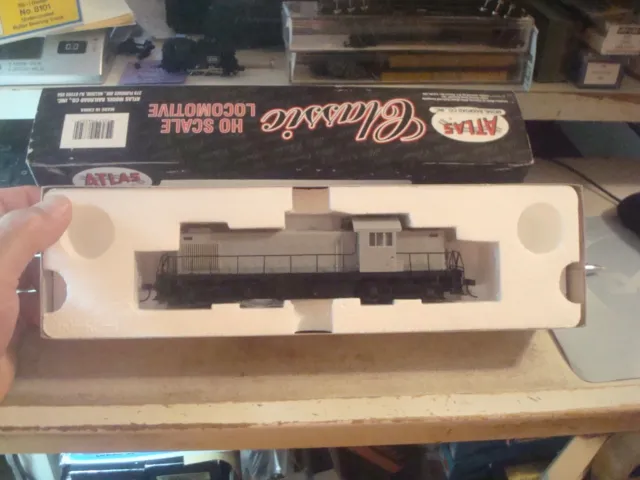 Ho  Atlas / Classic Undecorated Alco Rs-1  Diesel Engine. Fb Trucks