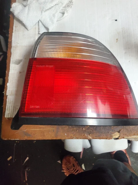 1994 1995 Honda Accord Sedan Right Passenger Side Tail Light Taillight Assembly