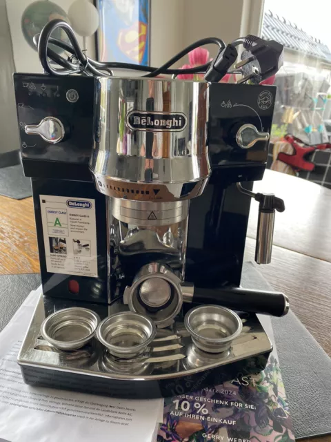 DeLonghi EC 820 Schwarz/Chrom Espressomaschine