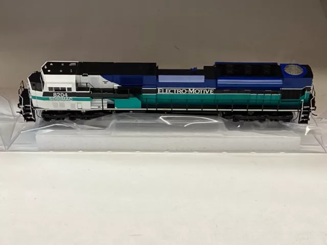 Athearn Genesis #G27319 HO scale “EMD Demo” SD90MAC  with DCC & Sound  Rd. #8204