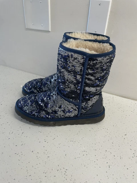 Ugg Classic Short sequin Boots Blue Silver Sparkle Women’s Size 9
