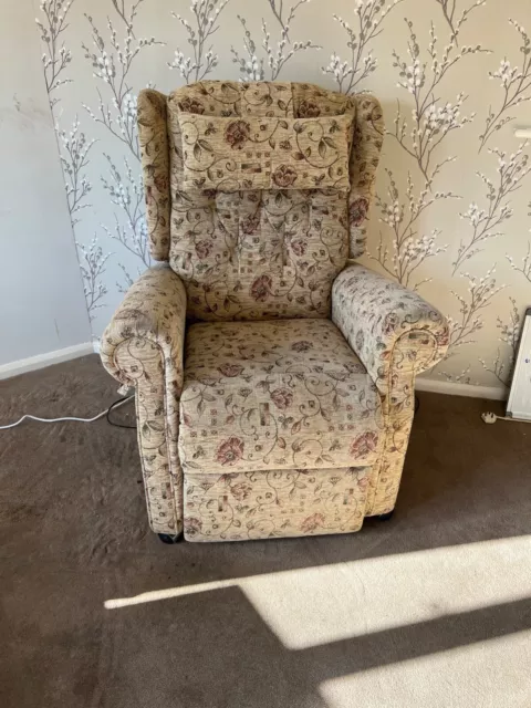 Willowbrook riser sales recliners prices