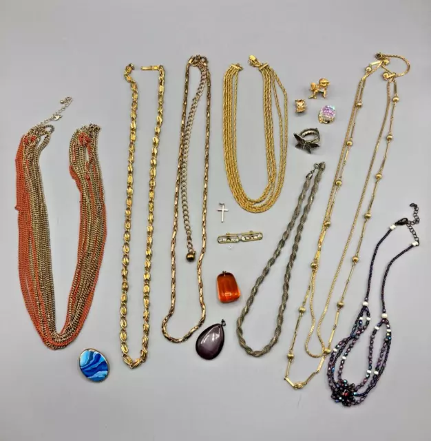 Job Lot Vintage Gold Silver Tone Jewellery Pendants Brooches Crystal