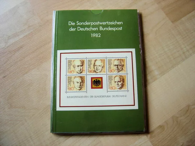 BRD/Bund Jahrbuch 1982, komplett mit allen Marken + SD  (Jahreszusammenstellung)