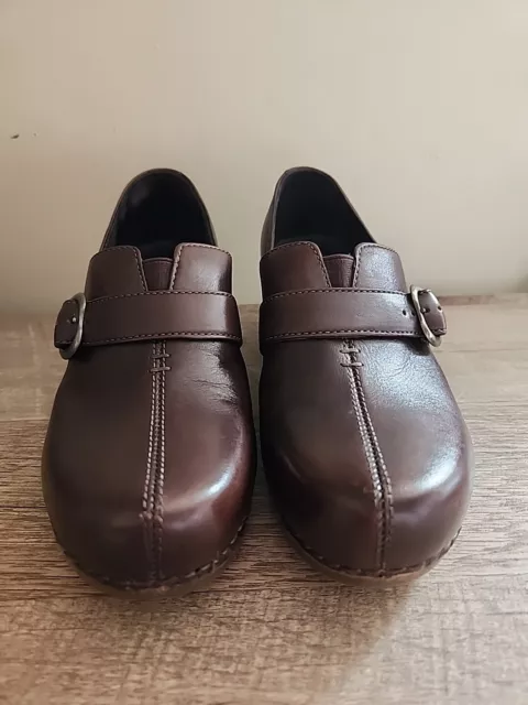 WOMENS DANSKO TAMARA Brown Leather Buckle Clogs 6.5 Heels Shoes Size 37 25.49 PicClick