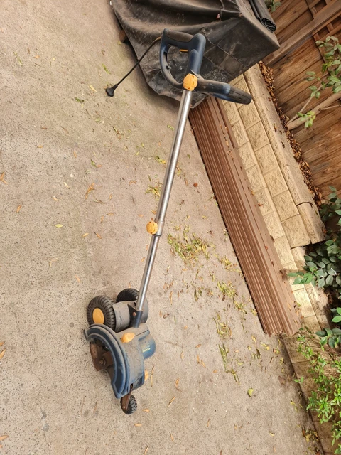 Ozito 1400w sales lawn edger