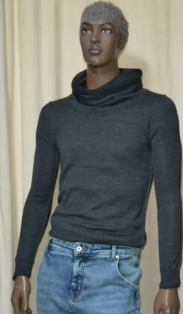 Maglioncino Antony Morato , collo alto,colore grigio, nero, modello casual