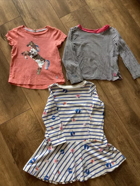Pacchetto ragazze Joules età 3 anni: abito, paillettes e t-shirt a righe