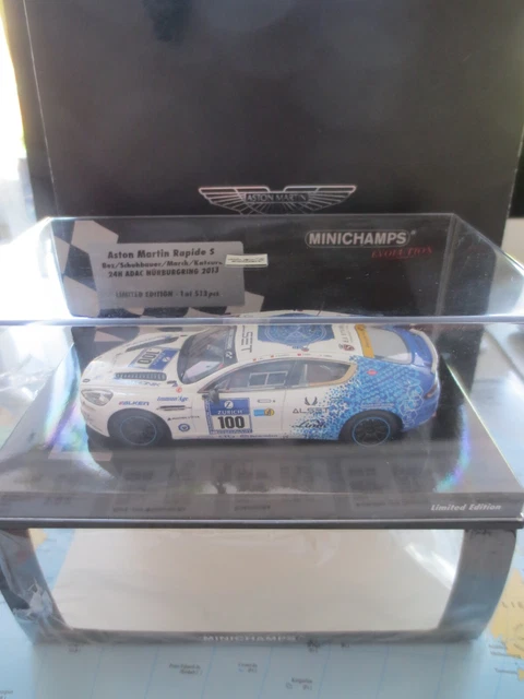 ASTON MARTIN RAPIDE Bleu RESINE MINICHAMPS 1:43