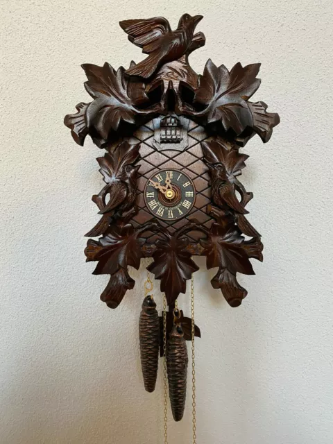 Schwarzwälder Kuckucksuhr 30cm NEU  1-13-2 Black Forest Cuckoo clock 2