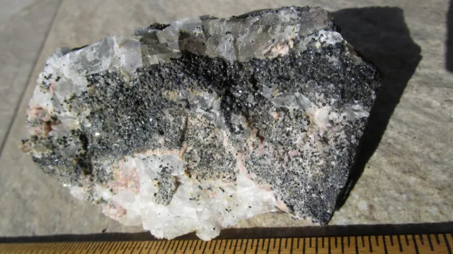 Large Bustamite fluorescent mineral rock Franklin collected by G McLoughlin K25 Large Bustamite fluorescent mineral rock Franklin collected by G McLoughlin K25
