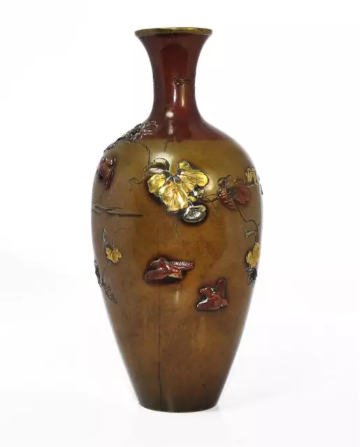 Petit vase en bronze Japonais aux oiseaux patiné aux feuilles XIXème