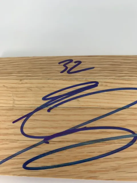 Eddie Robinson Autographed wooden NBA Basketball Court floor Bulls Hornets #32